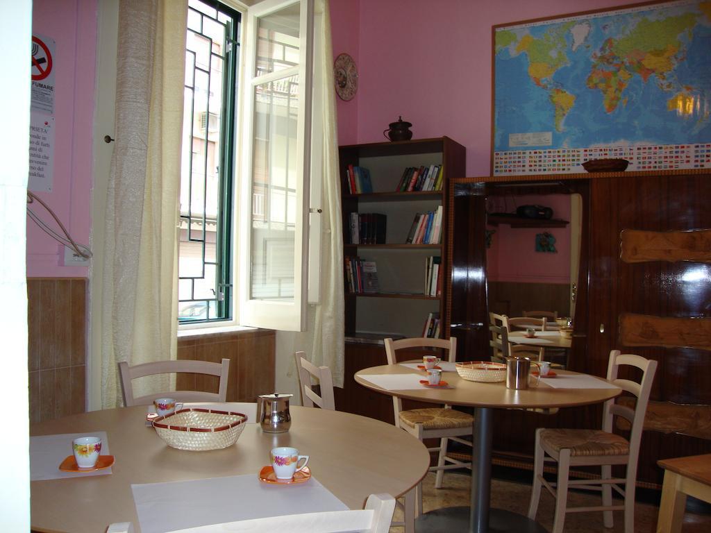 La Maison Des Livres Reggio di Calabria Bagian luar foto